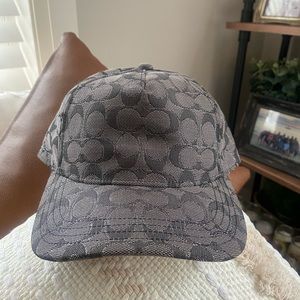 🩶🖤 COACH baseball hat 🖤🩶